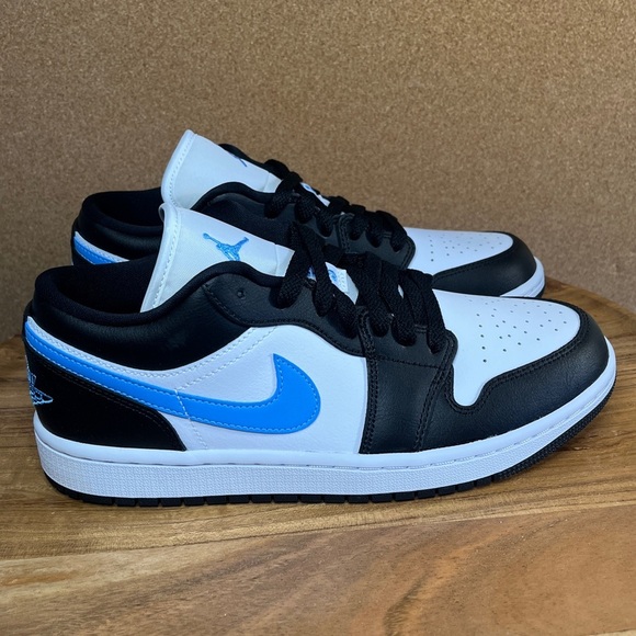 Jordan 1
Low
NWOT - Picture 4 of 7
